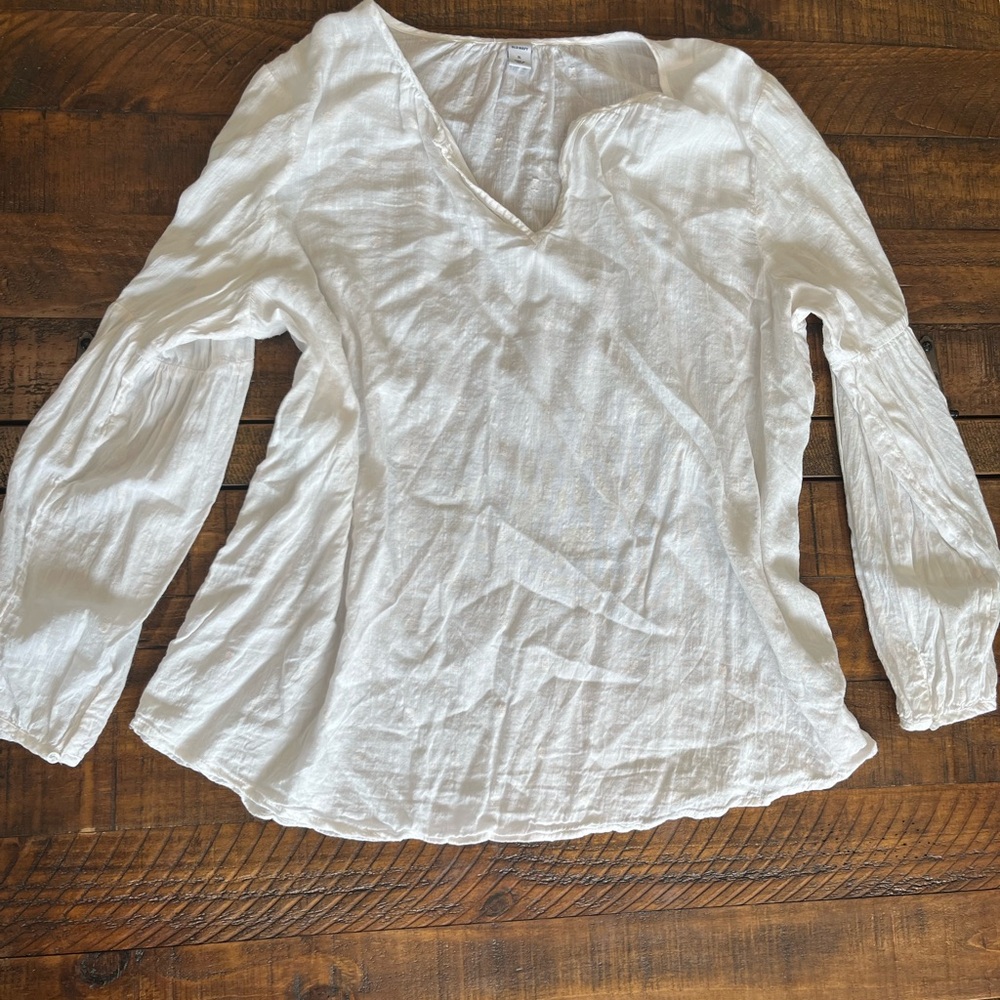 Old Navy White Relaxed lightweight Blouse